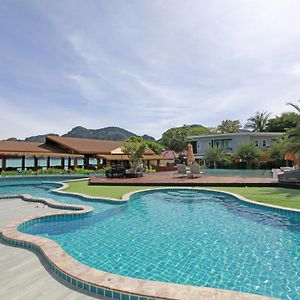 Phi Phi Andaman Beach Resort